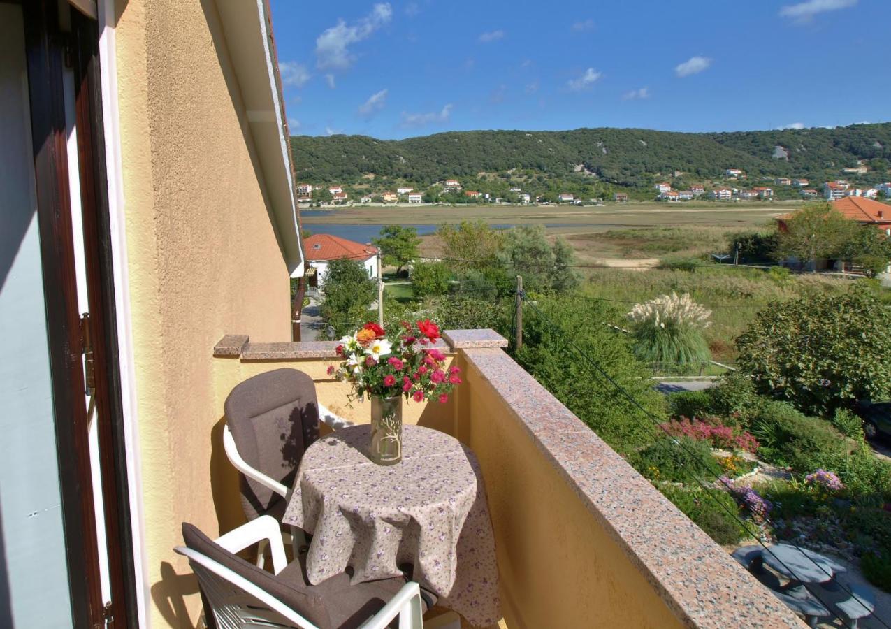Jaska Anica Apartments Supetarska Draga Eksteriør bilde